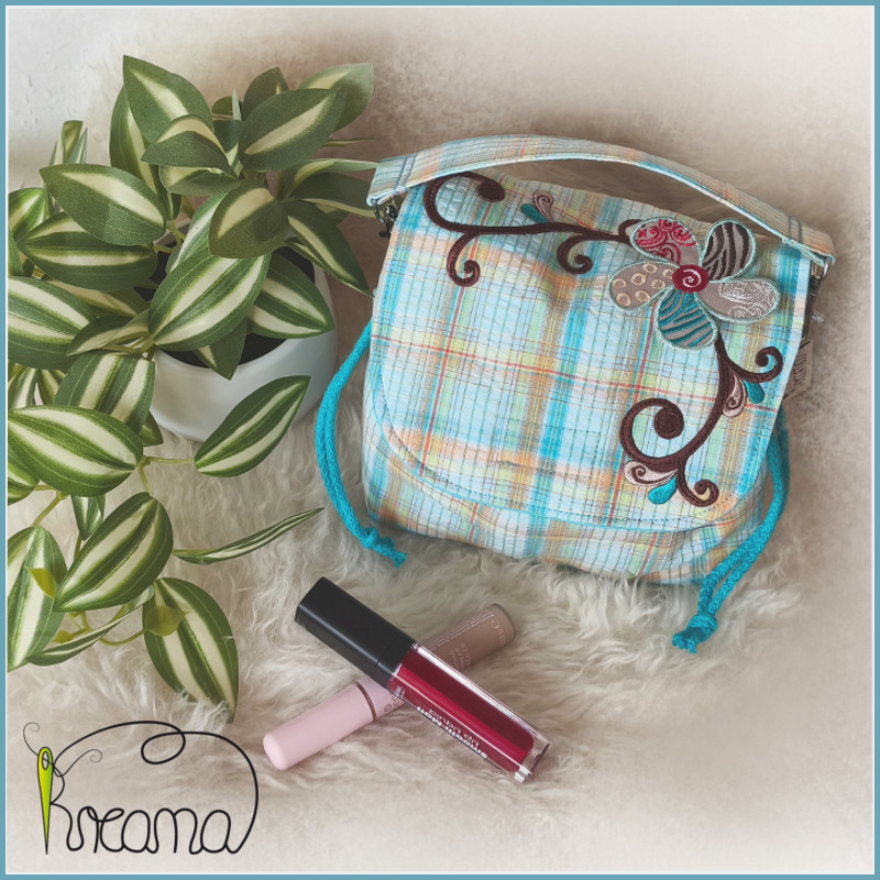 Kosmetiktasche-mit-Kordelzug-Kreana-Karo-bunt-türkis