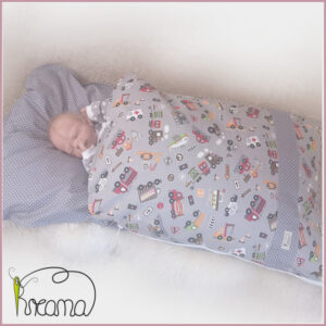 Steckkissen-Babyschlafsack-Größe-2-von 6-12-Monate-Ganzjahressteckkissen-Webstoff-Fahrzeuge-Punkte-grau
